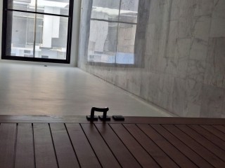 Studio 52 m2 jamais habiter bien ensoleillé et aéré climatisation centralisée