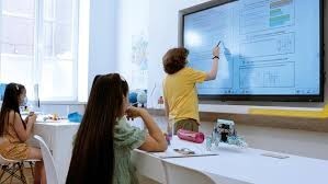 les-ecrans-interactifs-big-0